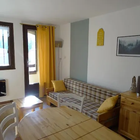 Au Coeur Du Village Avec Parking Prive *